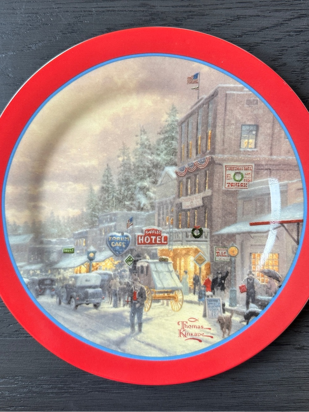 Thomas Kinkade Village Decorative Plate A Winter’s Walk Yuletide Memories 9”
